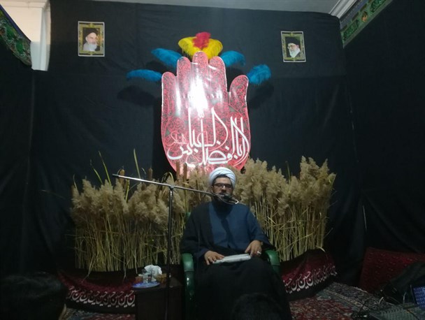 حب اهل بیت (ع) عامل تعالی انسان و جامعه / دوست داران اهل بیت (ع) چه کسانی هستند؟