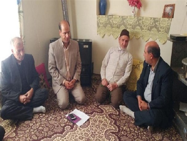 شاعر و نویسنده روشندلی که از ۹ سالگی مشقت یادگرفتن را به جان خرید+تصاویر
