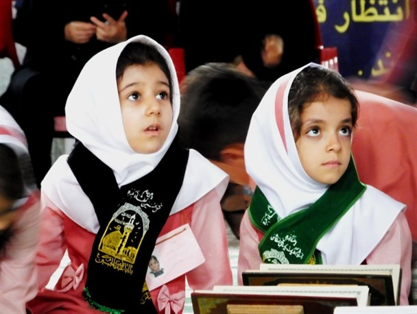 همنوایی عاشقان ثاراللّه با ناله‌های ۳ ساله کربلا / کودکان گچسارانی در غم ستاره شام اشک ماتم ریختند+تصاویر