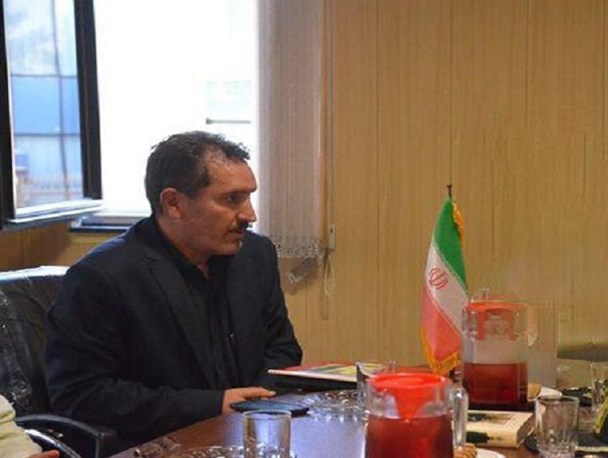 با فروشگاه هایی که موسیقی های خارج از عرف پخش کنند برخورد می کنیم