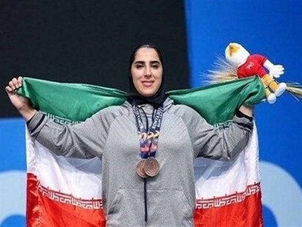 ورزشکار لرستانی، ۳ مدال طلای مسابقات قهرمانی وزنه‌برداری زنان آسیا را کسب کرد