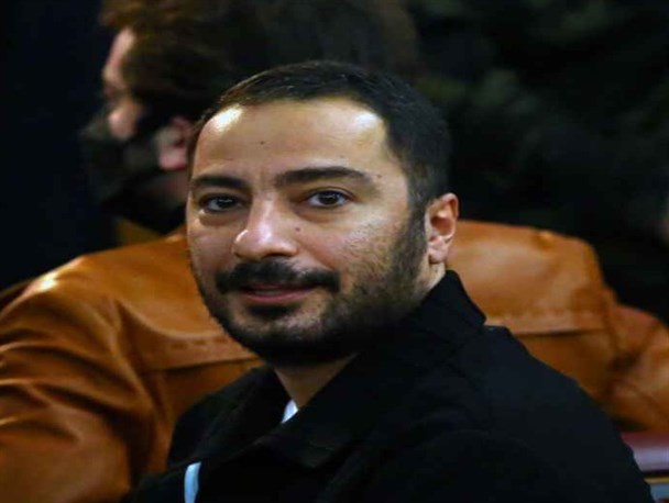 نوید محمدزاده خبر دستگیری خود را تکذیب کرد