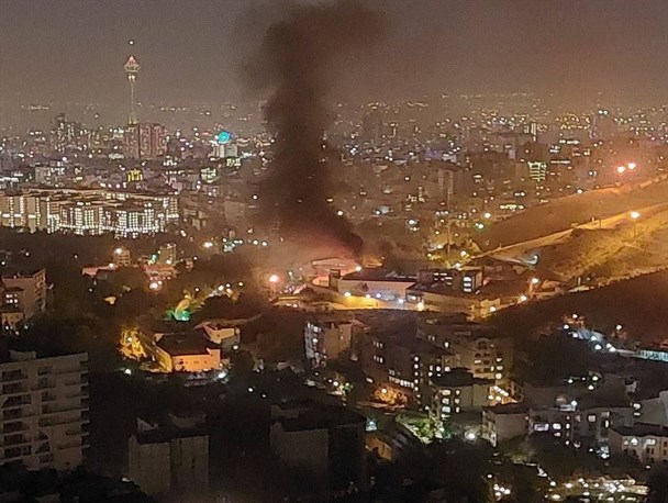 آتش سوزی در زندان اوین/ آیا پروژه تولید بحران در کشور توسط ضدانقلاب بعد از نا‌امیدی از خیابان به زندان‌ها رسیده است؟