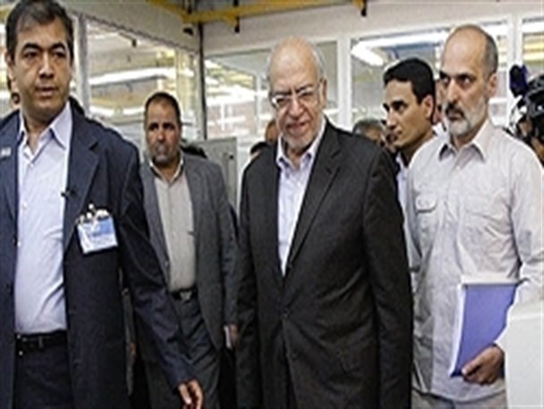 وزیر صنعت از شرکت کیمیا گستر و فولاد سهند ایجرود بازدید کرد