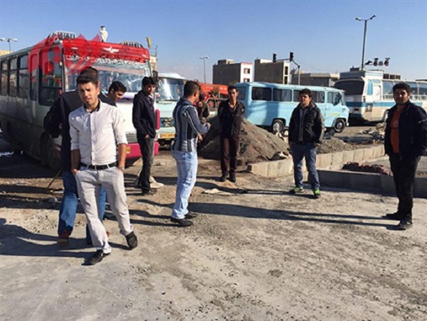نبودن گازوییل،رانندگان اشتهاردی را به ستوه اورد/تنها جایگاه سوخت اشتهارد هنوز تعطییییل!