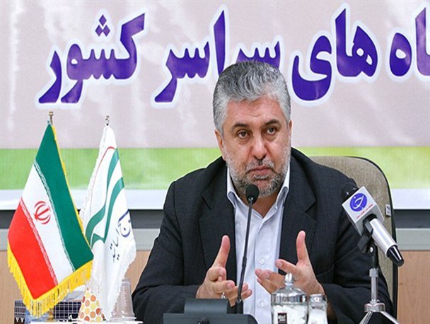 45 هزار استاد دانشگاه عضو بسیج اساتید کشور هستند/ دولت نباید منتظر ورود شرکت  های آمریکایی و فرانسوی  در عرصه اقتصادی باشد