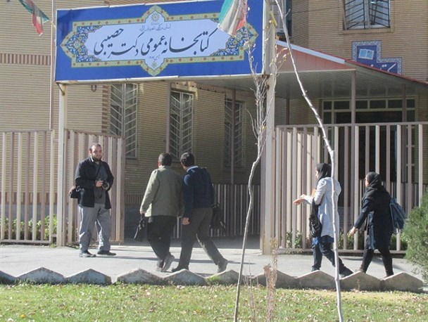 بهترین کتابخانه‌های اراک درجه ۳ هستند/ خبرنگاران، چشمان بیداری که خواب ماندند