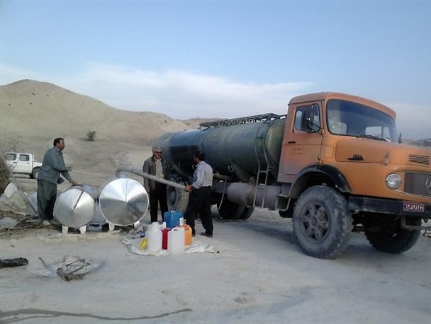 101 روستای نهبندان چشم انتظار تانکرهای آب