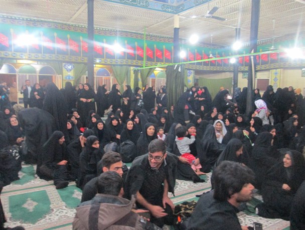 بدرقه باشکوه چرامی ها از زائران اربعین حسینی+تصاویر