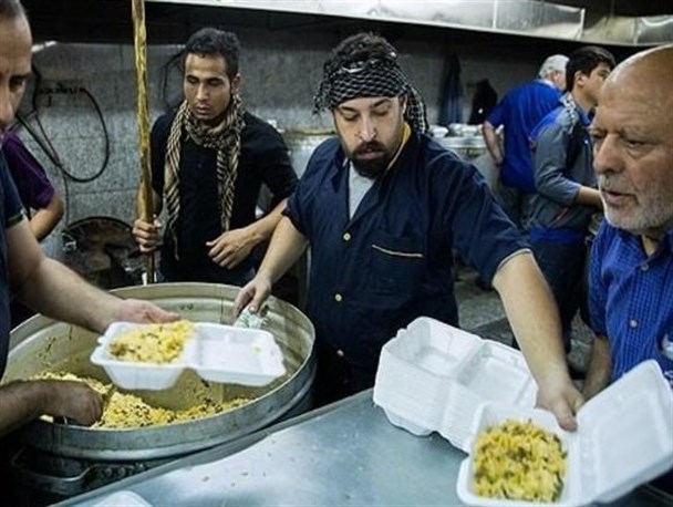 خدمت رسانی مواکب اوقاف کرمان از یک هزار زائر پاکستانی