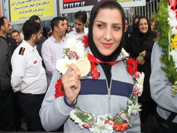 استقبال آملی‌ها از بانوی قهرمان ووشو جهان