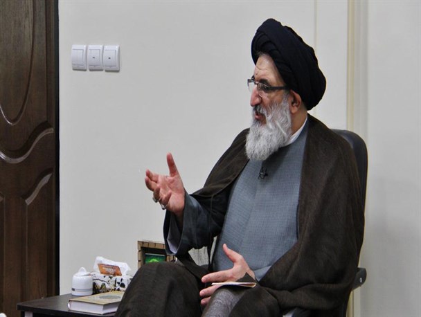 آیت الله حسینی همدانی: رسانه ها باید ملزم به رعایت اصول اخلاقی و دینی باشند