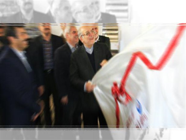 چوب دولت لای چرخ کارگران؛ 280 کارگر یک واحد تولیدی پس از بازدید نعمت زاده از این شرکت اخراج شدند/ ربان ها فقط مقابل دوربین قیچی شدند