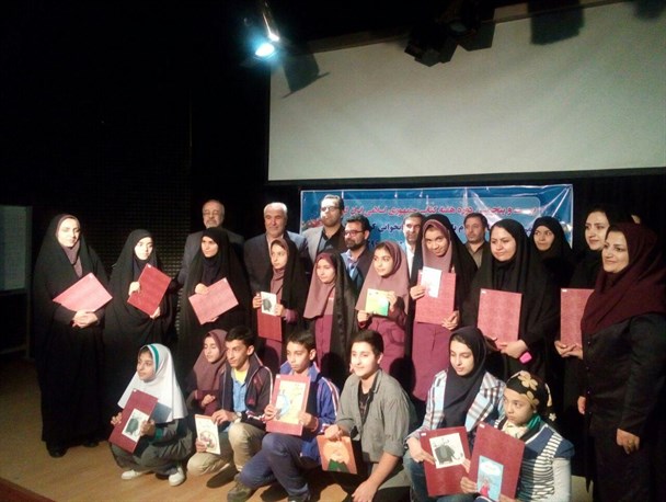 تقدیر از برگزیدگان باشگاههای کتابخوانی همدان
