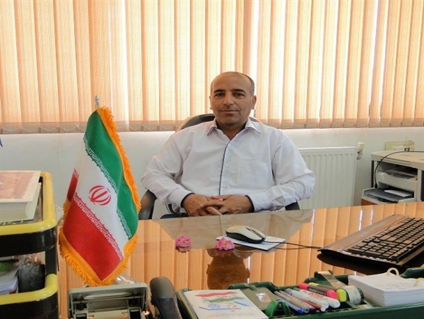شاعر قهستانی نفر اول سوگواره شعر و عکس آیینی حضرت زینب(س) خراسان جنوبی شد
