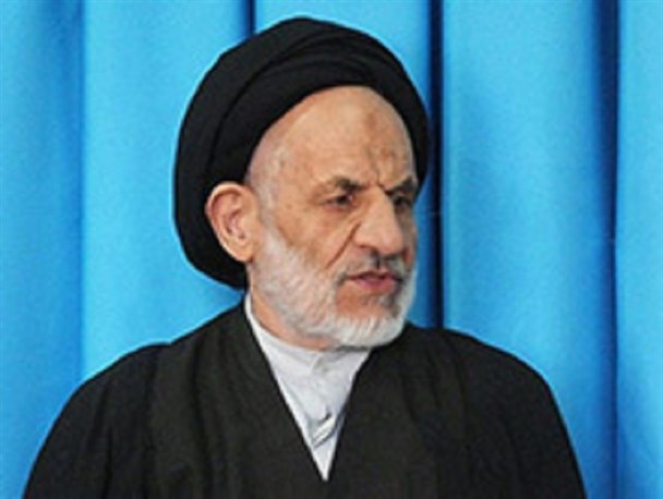 پیروی ملت از رهبر انقلاب کمر دشمن را شکست/ در گام دوم انقلاب شعارها باید جنبه عملی پیدا کند