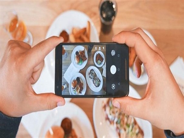 فضای مجازی و زندگی‌های نمایشی/ نفوذ فرهنگی ریشه‌های بنیان خانواده را نشانه گرفته است