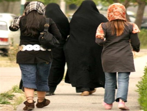 ناکجا آباد تقلیدهای کورکورانه از الگوهای غربی/گسترش روحیه غرب زدگی از ریشه های بی حجابی در جامعه است