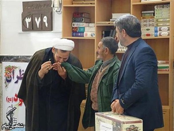 تجلیل از واقفان در شاهین دژ +تصاویر