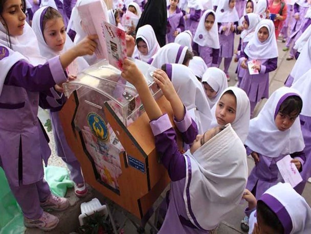 همایش «دانش‌آموزان و یاوران وقف» در امامزاده مهدی(ع) نهاوند