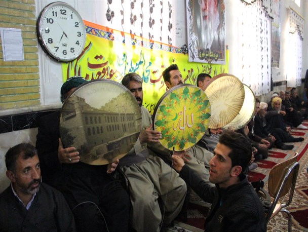 مراسم مولودی خوانی در مسجدالنبی شاهین دژ + تصاویر