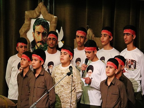 یادواره ی شهدای مدافع حرم در دانشگاه علوم پزشکی اراک برگزار شد + تصاویر