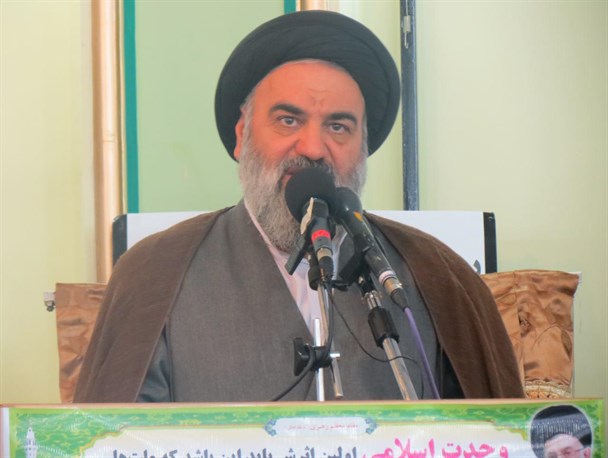 ایران با هیچ کشور مسلمانی دشمن نیست/ اگر عربستان تهدید شود از او حمایت خواهیم کرد