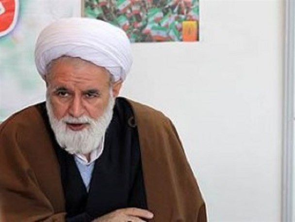 لزوم حفظ وحدت بین شیعه و اهل سنت/ دشمنان به دنبال خدشه دار کردن وحدت مسلمانان هستند