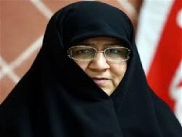 بانوی داور لرستانی قهرمان مقابله با استکبار است