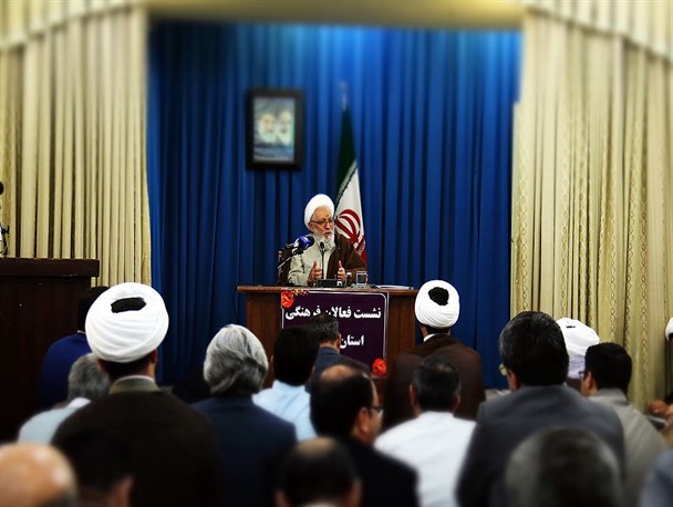 نشست فعالان فرهنگی فارس با آیت الله ایمانی