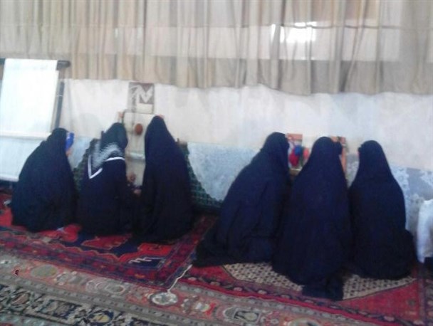 کارگاه آموزش قالی بافی ویژه بانوان روستایی سنقر افتتاح شد+تصاویر