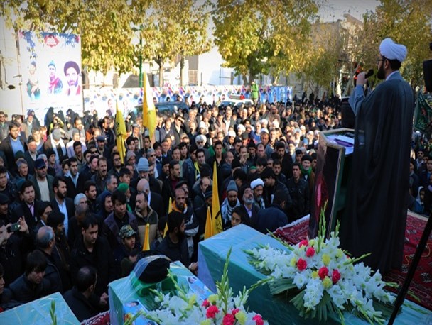تشییع پیکر سه شهید مدافع حرم فاطمیون در اصفهان+ تصاویر