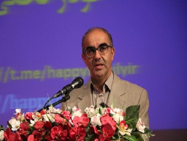 محبت و نظارت واکسن دوگانه در مقابل روآوری به مصرف الکل در خانواده