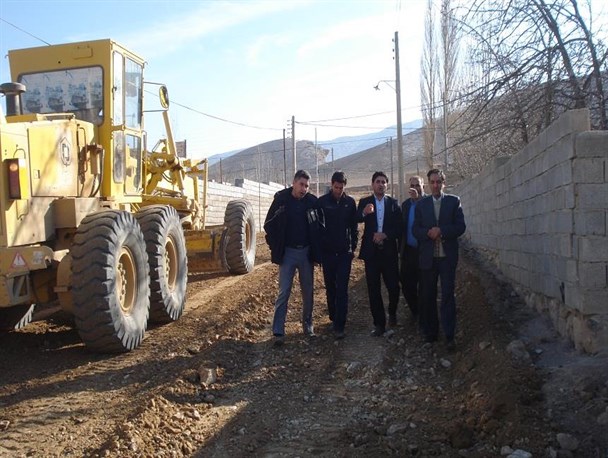 بازدید مسئولین شهرستان گرمه از طرح هادی روستای آرمادلو