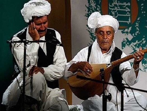 از دکترای افتخاری موسیقی مقامی ایران تا اجرا در مراسم عروسی!
