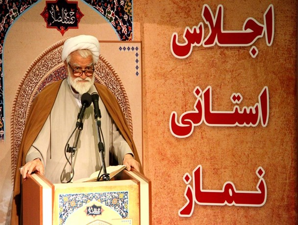نماز سکوی پرتاب مومنین به بهشت است / برگزاری اجلاس استانی نماز در بندرعباس