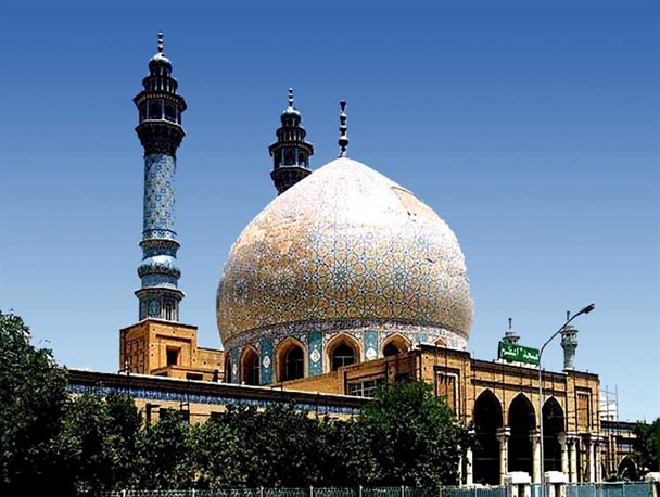 هدایت دین داران به سمت دین یاری و ترویج نماز لازمه زمینه سازی برای ظهور است