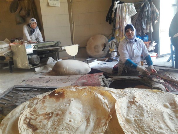 بانویی که با عشق "چانه" می گیرد