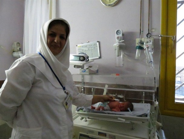 گوش شنوا برای شنیدن مشکلات پرستاران نیست/ پشتوانه اصلی شغل پرستاری عشق است