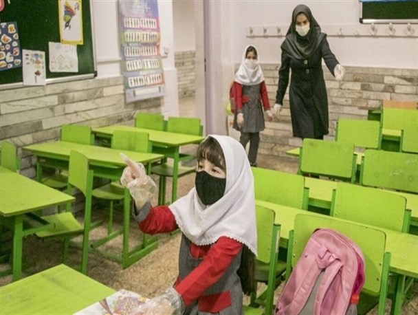 بازگشایی مدارس به صلاح‌دید ستاد ملی کروناست/ امنیت در مدارس بیشتر از جامعه است