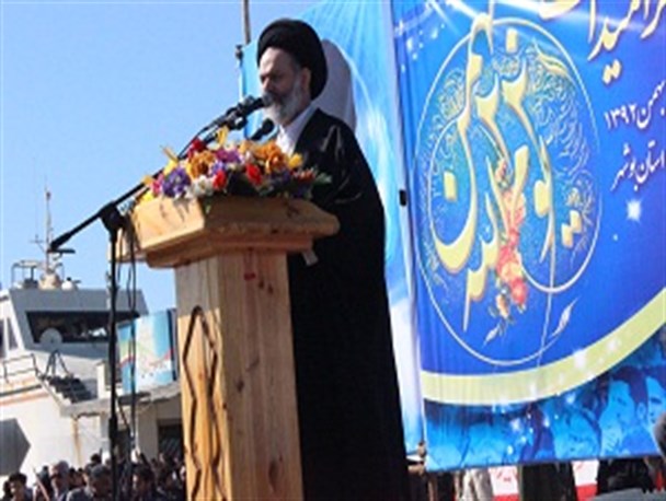 گزینه‌های روی میز ما در مقابل دشمنان،خون شهدای انقلاب و امدادهای غیبی است