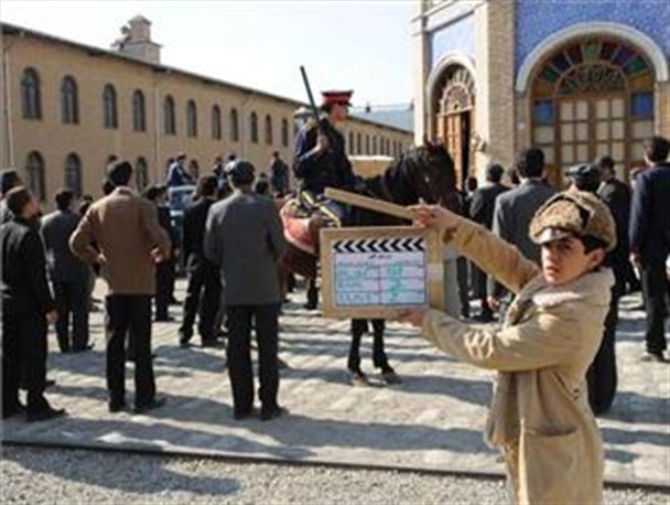 انتقادات به سریال سرزمین کهن ادامه دارد/کمال تبریزی:صبر کنید،قهرمان اصلی فیلم یک بختیاری است