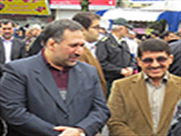حضور وزیر اقتصاد دولت احمدی نژاد در راهپیمایی 22 بهمن تنکابن