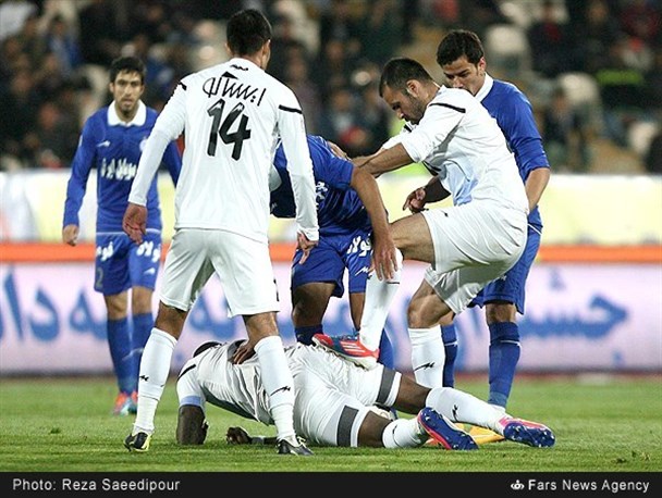 تساوی نفت تهران مقابل پیکان