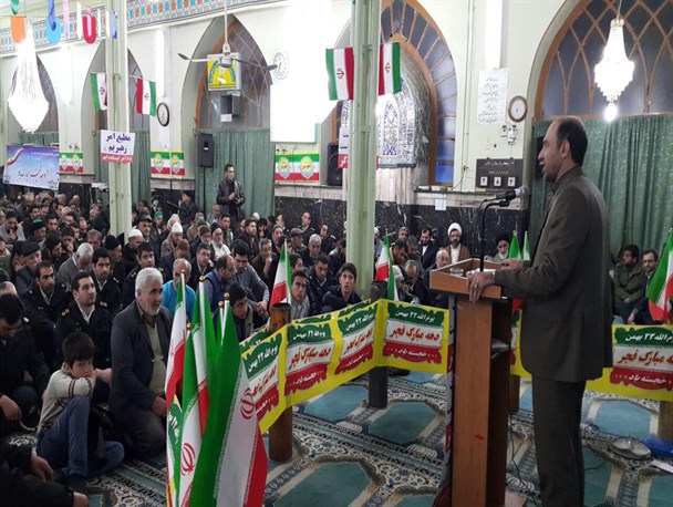 مراسم جشن انقلاب در قوچان برگزار شد