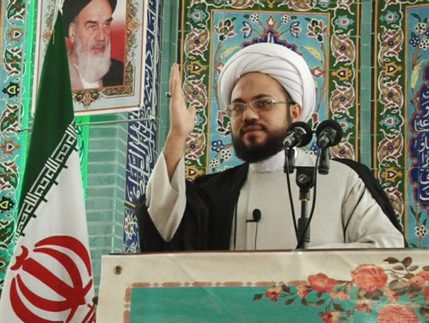 نباید از مسائل مهمی چون حضور در انتخابات و انتخاب فرد اصلح، مومن و انقلابی غافل شد/ نامزد محافظه‌کار لیاقت نمایندگی ندارد