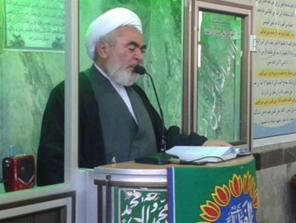 مسئولین بی‌عرضگی خود را با بی‌حرمتی به اقوام نپوشانند
