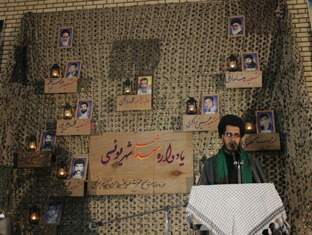 حجت‌الاسلام سجادی زاده: ما پیرو امیرالمؤمنین و مردی که شعار می‌داد امریکا هیچ غلطی نمی‌تواند بکند، هستیم/ شهدا و منتظران شهادت از رستگاران هستند