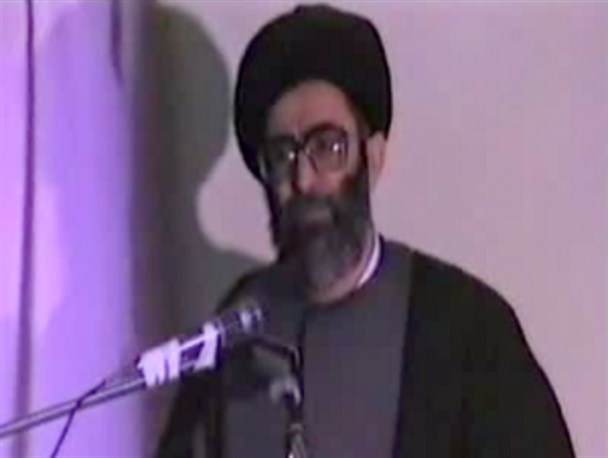 فیلم افتتاح فاز اول پالایشگاه گاز سرخس توسط آیت‌الله خامنه‌ای