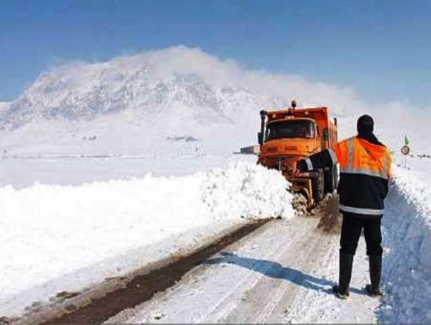 راه ارتباطی ۱۸۰ روستا بازگشایی شد/ آماده باش کامل نیروهای راهداری در محورها